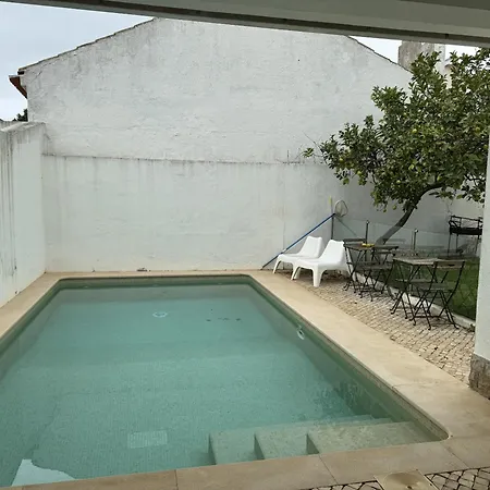 Cascais House - Pool בית הארחה