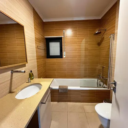 Cascais House - Pool בית הארחה